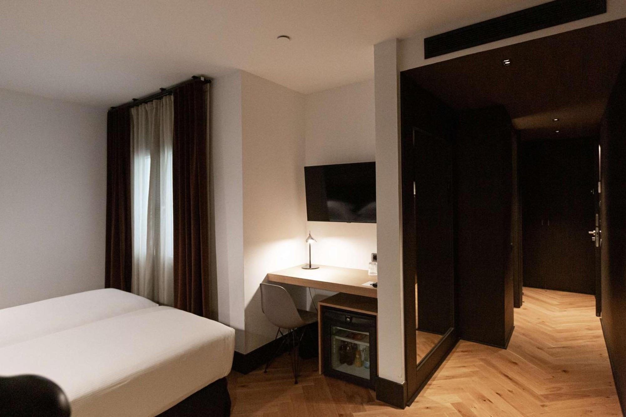 Alexandra Hotel, Curio Collection By Hilton 4* Barcelone